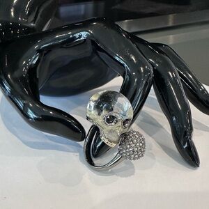 listing-status-banner